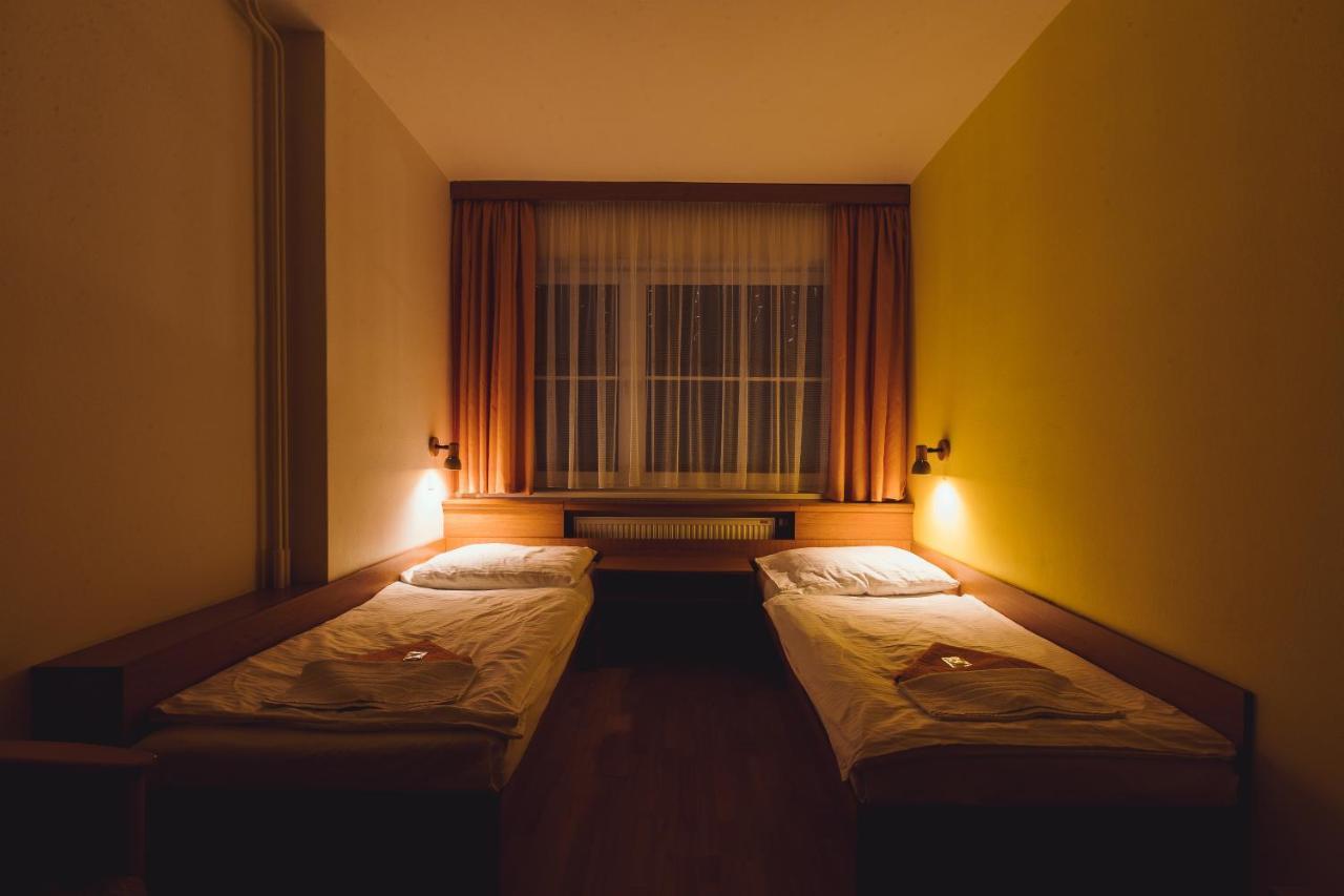 安纳贺夫酒店 Domašov 外观 照片